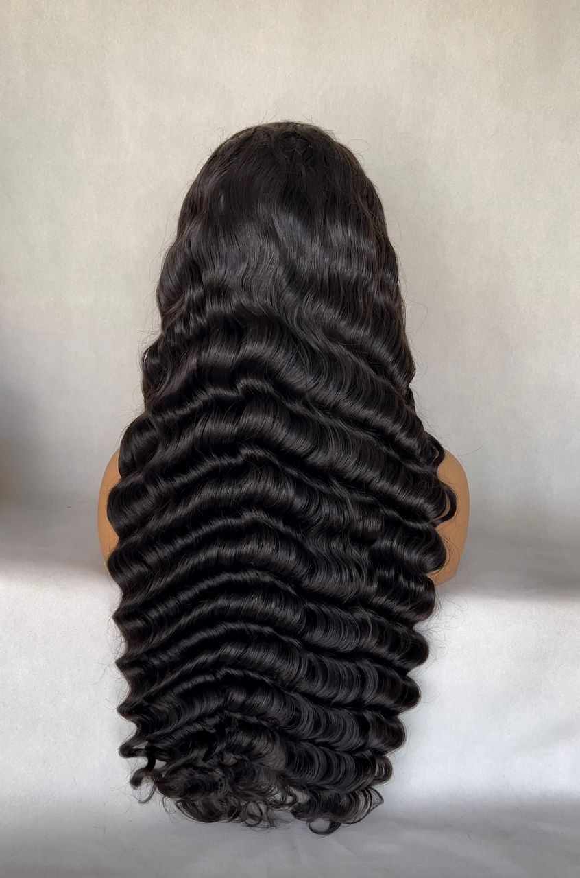 Wig: Loose Deep Wave 5x5 Closure Unit 180% Density